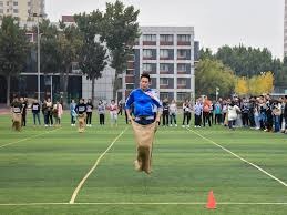 霍伊伦本赛季10场联赛制造5球，上赛季32场英超仅制造4球