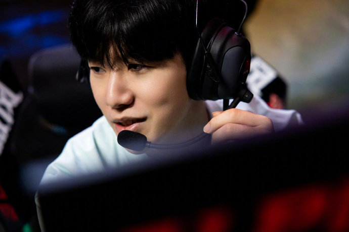 标是明确的 标是明确的